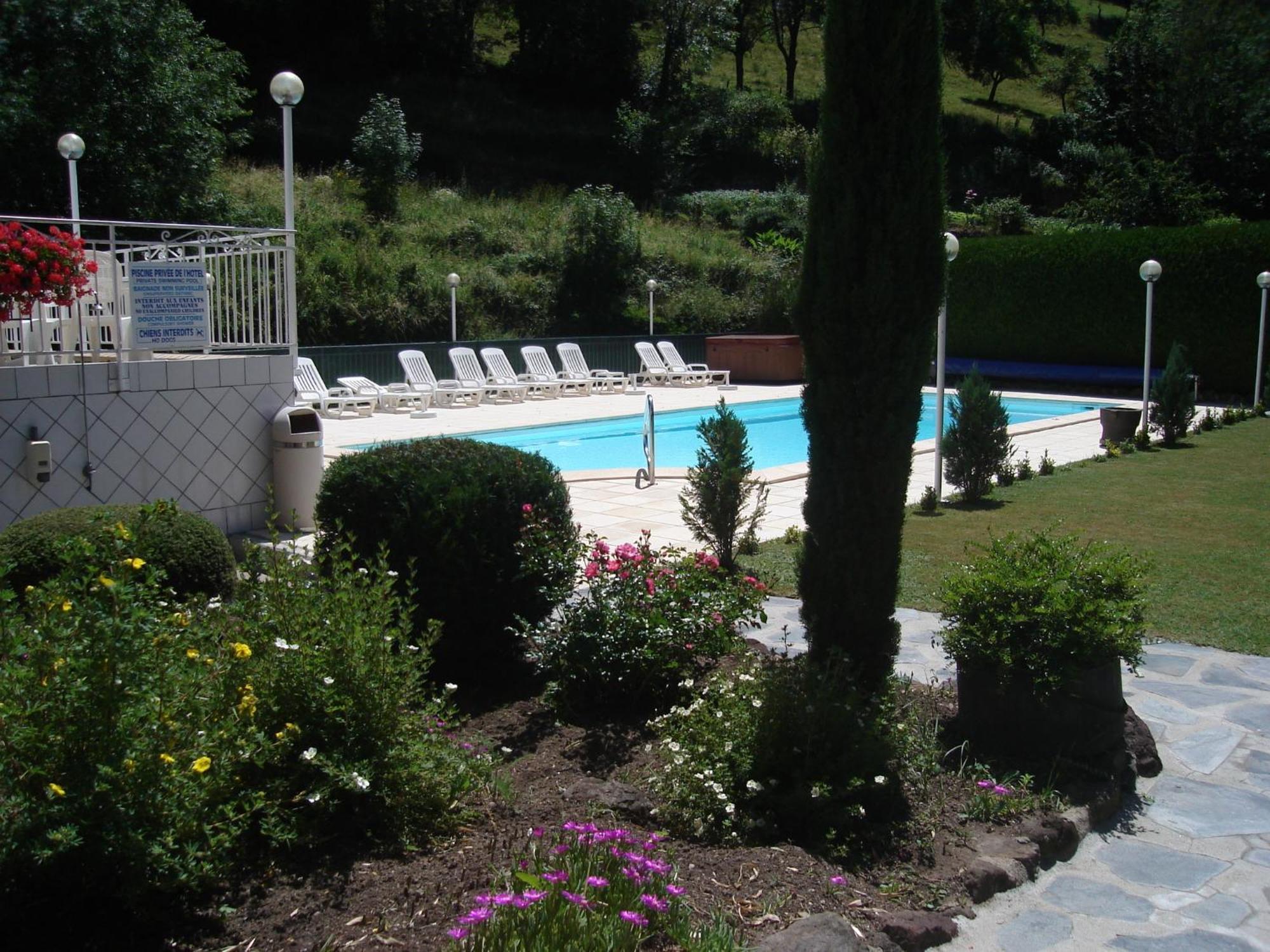 Hotel Beausejour Chaudes-Aigues Εξωτερικό φωτογραφία