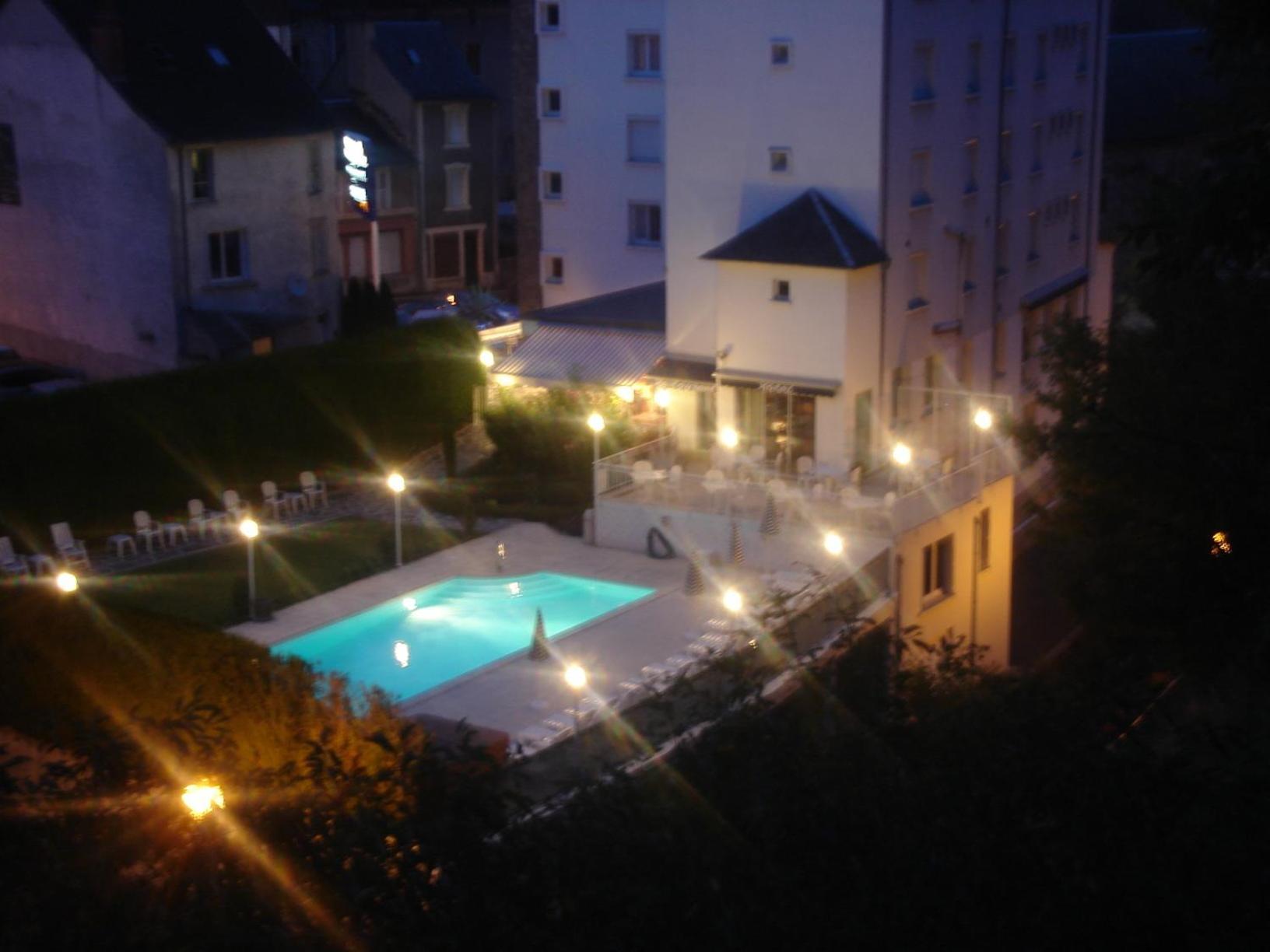 Hotel Beausejour Chaudes-Aigues Εξωτερικό φωτογραφία