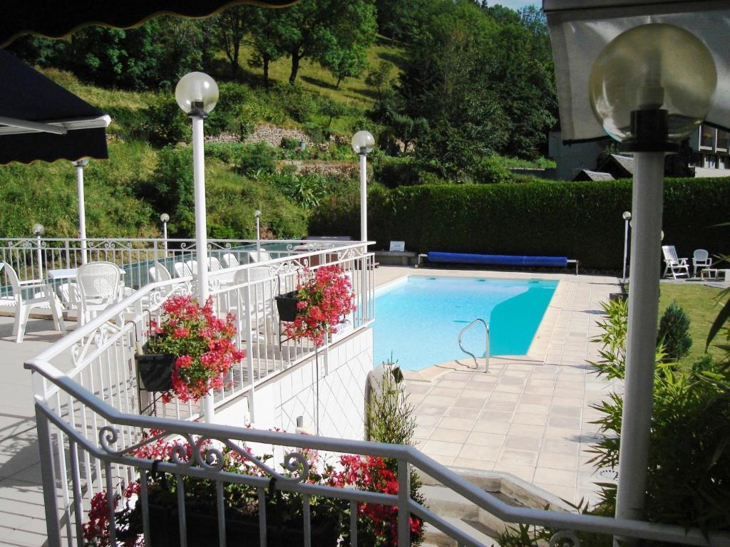 Hotel Beausejour Chaudes-Aigues Εξωτερικό φωτογραφία