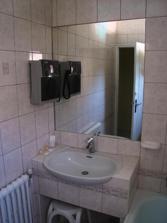 Hotel Beausejour Chaudes-Aigues Εξωτερικό φωτογραφία